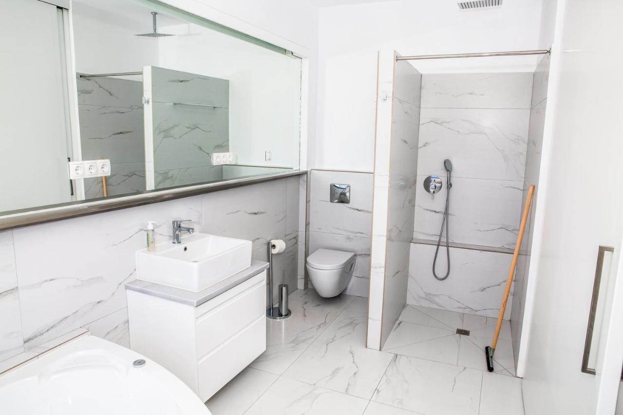 Komfort City Apartment "Elias" Mit Meerblick In Lavrio Dış mekan fotoğraf